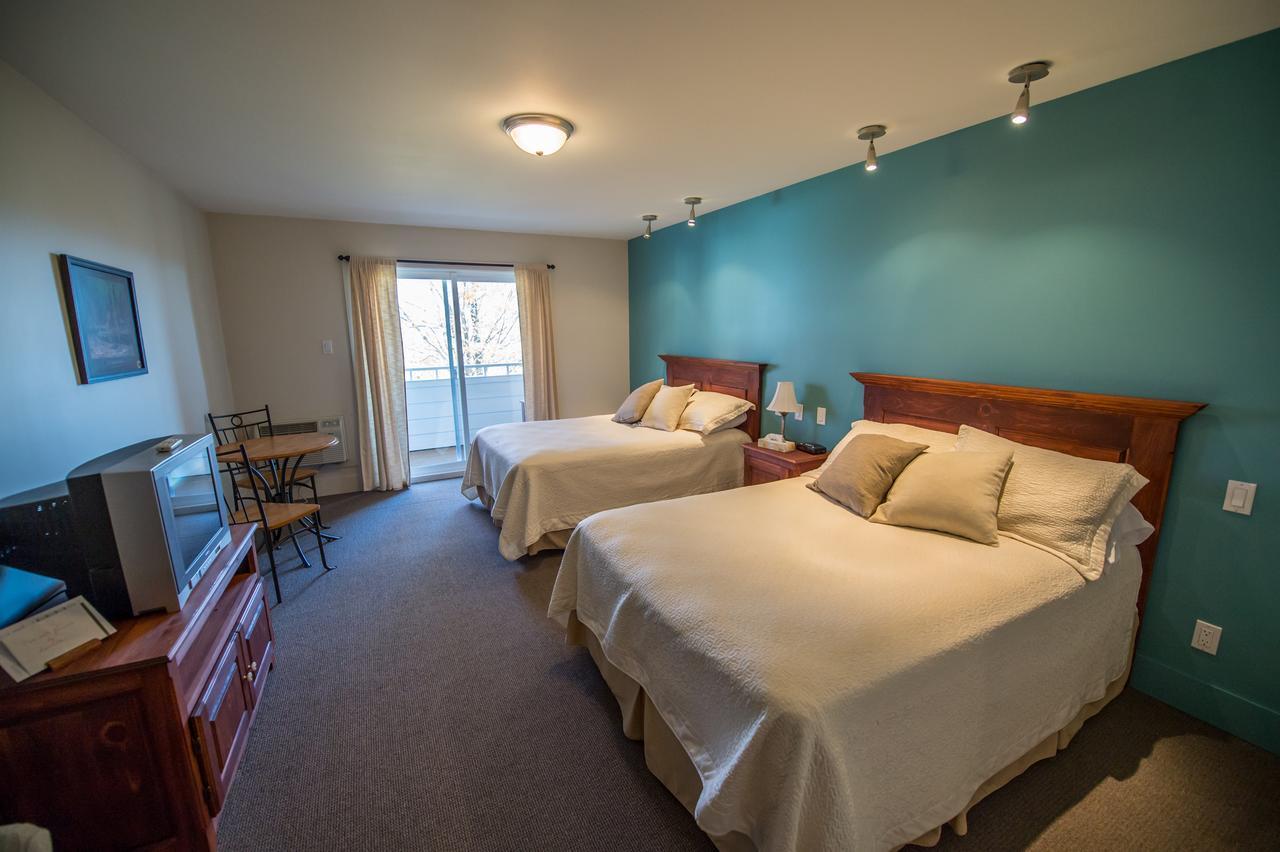 Auberge La Courtepointe Petite-Riviere-Saint-Francois Bagian luar foto